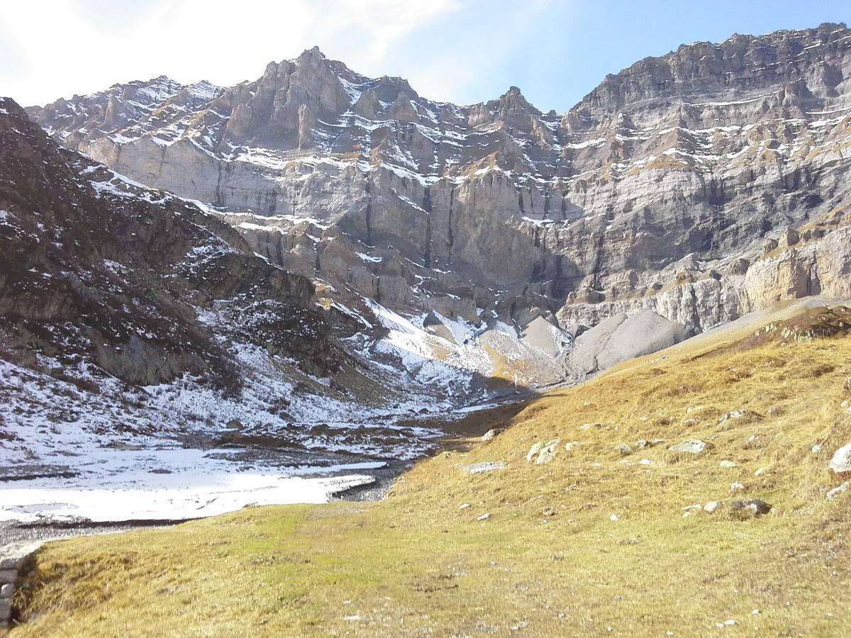 Lieu Secret Dans Les Alpes Suisses Villa Le Tretien Exterior photo